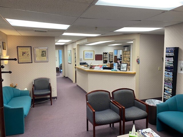 More Photos Of 155 Maple St, Springfield Medical For Sale