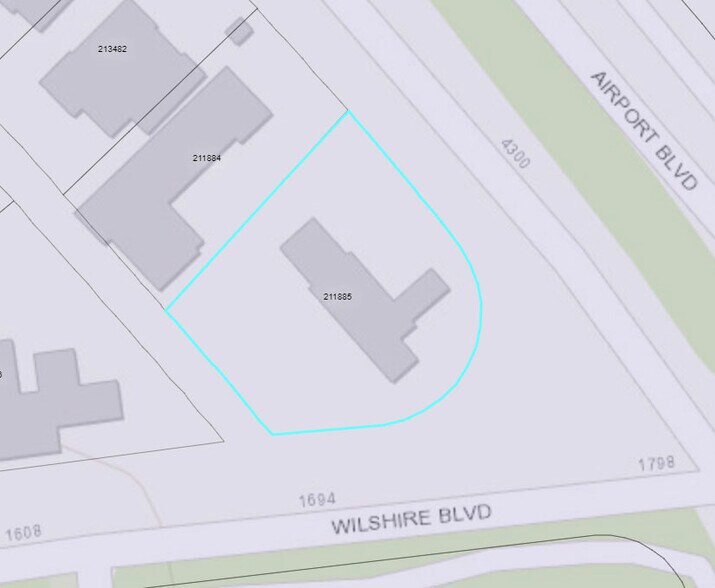 More Photos Of 4300 Airport Blvd, Austin Auto Dealership For Sale