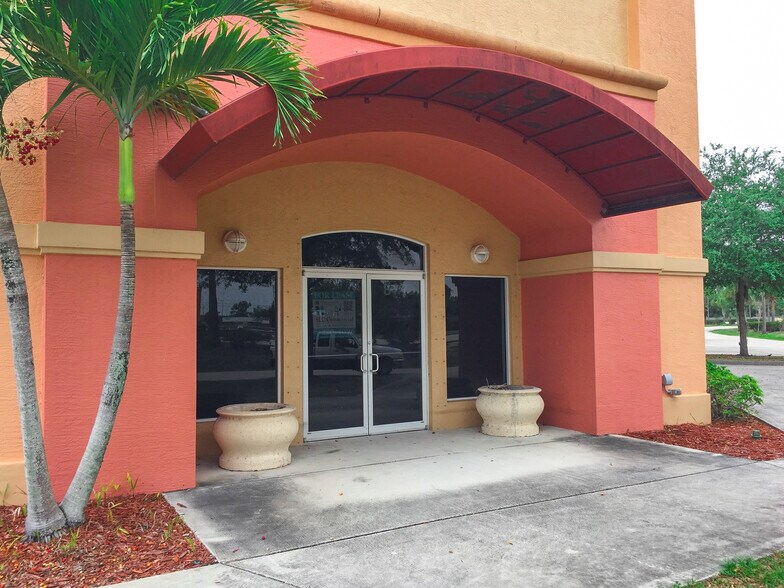 Primary Photo Of 801-893 Kings Hwy, Fort Pierce Light Manufacturing For Sale