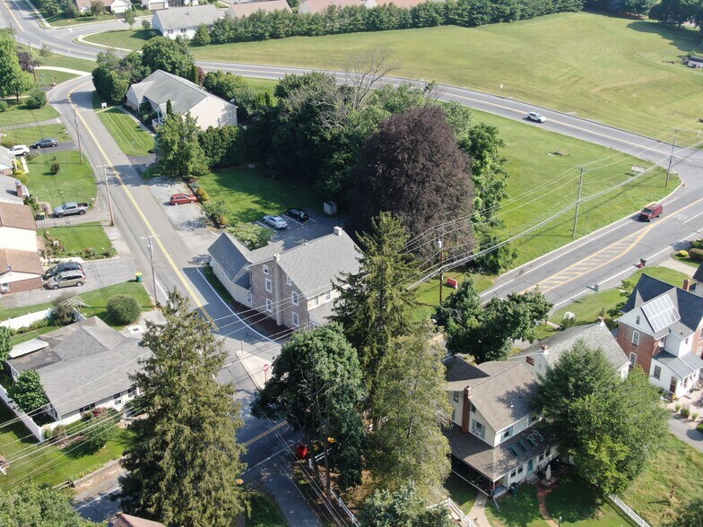 More Photos Of 879 Fritztown Rd, Sinking Spring Office For Lease