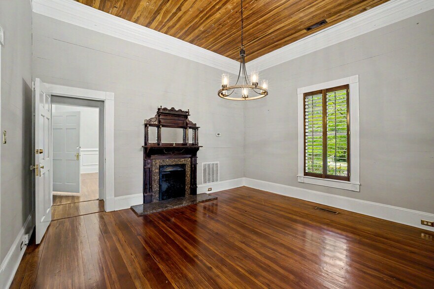 More Photos Of 195 N Jeff Davis Dr, Fayetteville Office Residential For Sale