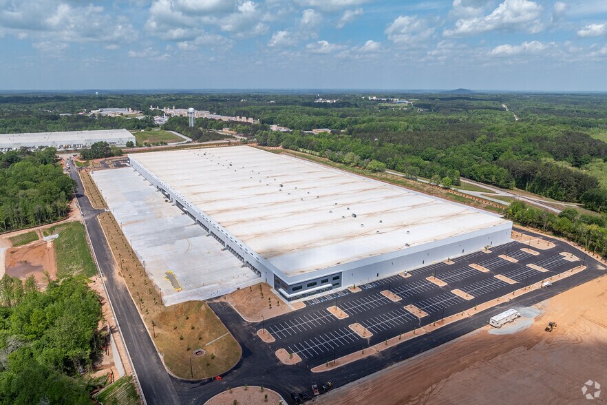 More Photos Of 1365 E Hightower Trl, Social Circle Distribution For Sale