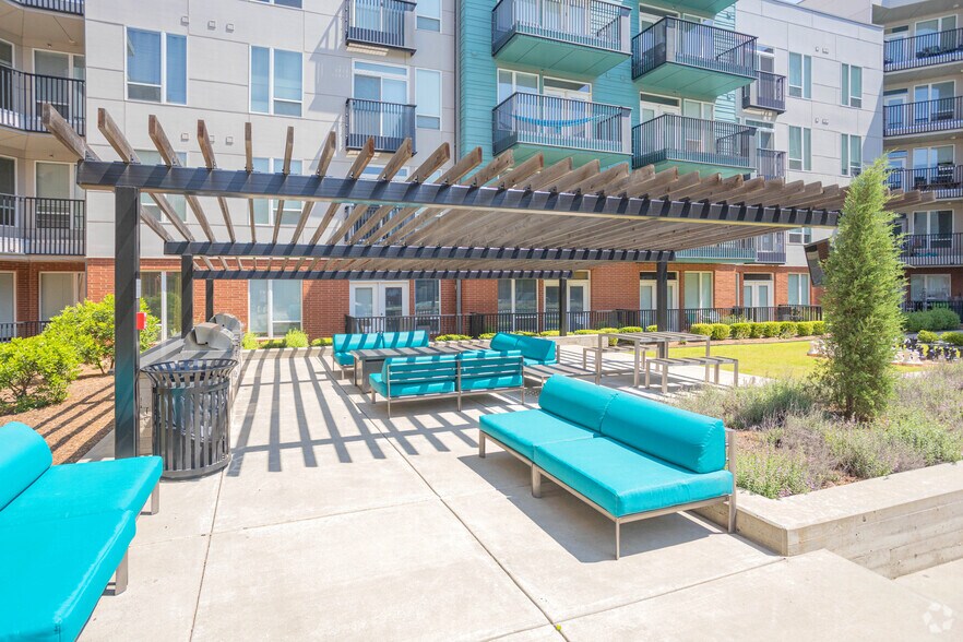 More Photos Of 801 NW 10th St, Oklahoma City Apartments For Lease