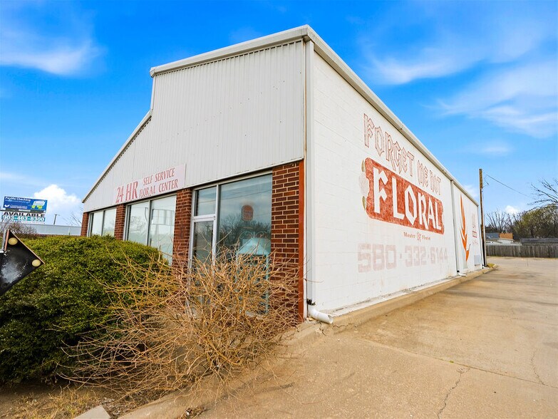 More Photos Of 530 N Mississippi Ave, Ada Freestanding For Sale
