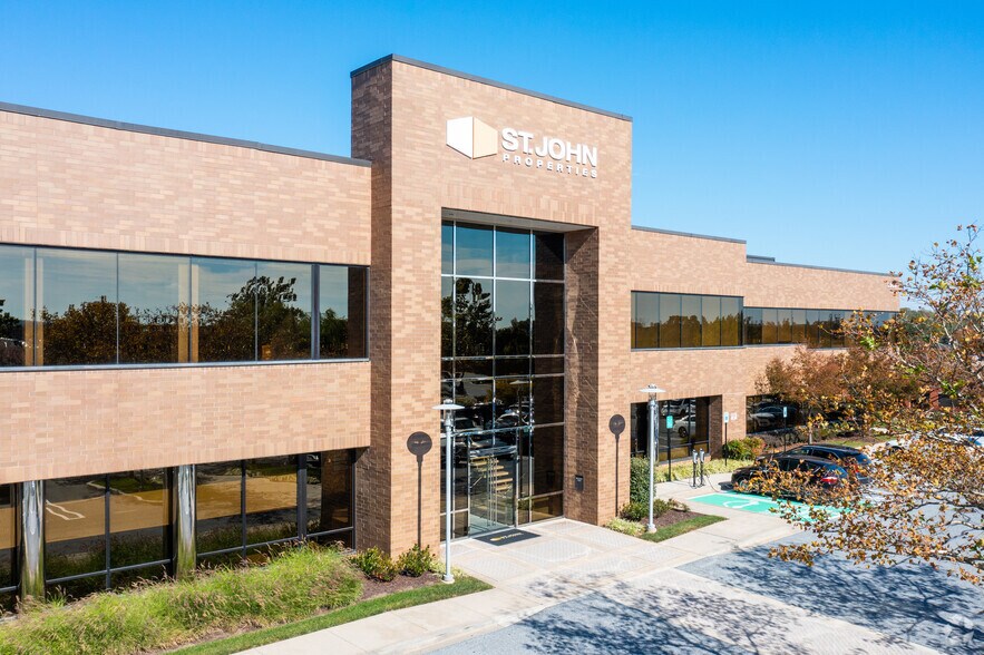 More Photos Of 2505 Lord Baltimore Dr, Windsor Mill Unknown For Lease