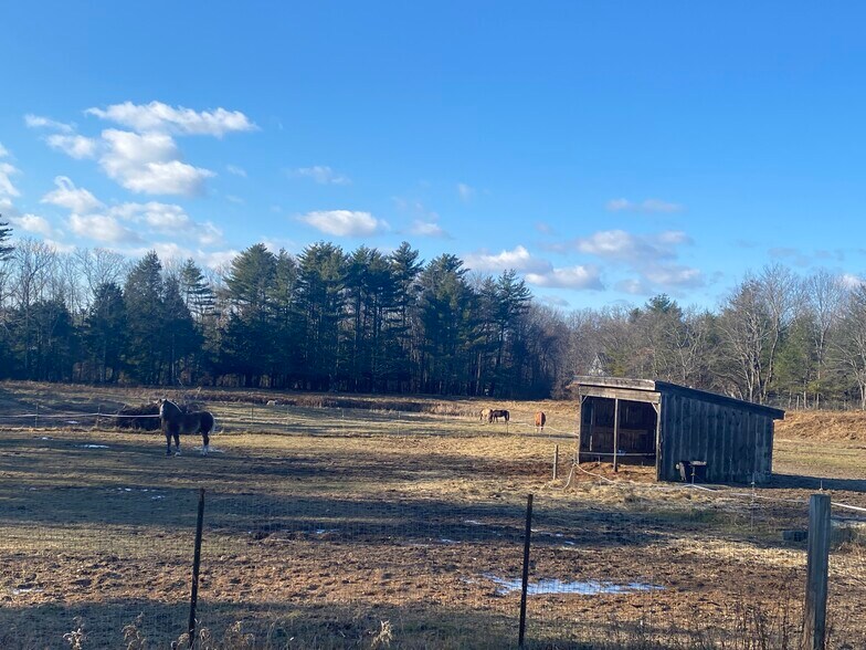 More Photos Of 668 Hollis Rd, Hollis Center Warehouse For Sale