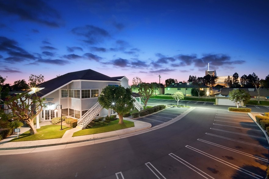 More Photos Of 12361 Lewis St, Garden Grove Unknown For Lease