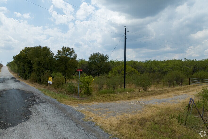 More Photos Of 660 Dickerson rd, Lockhart Land For Sale