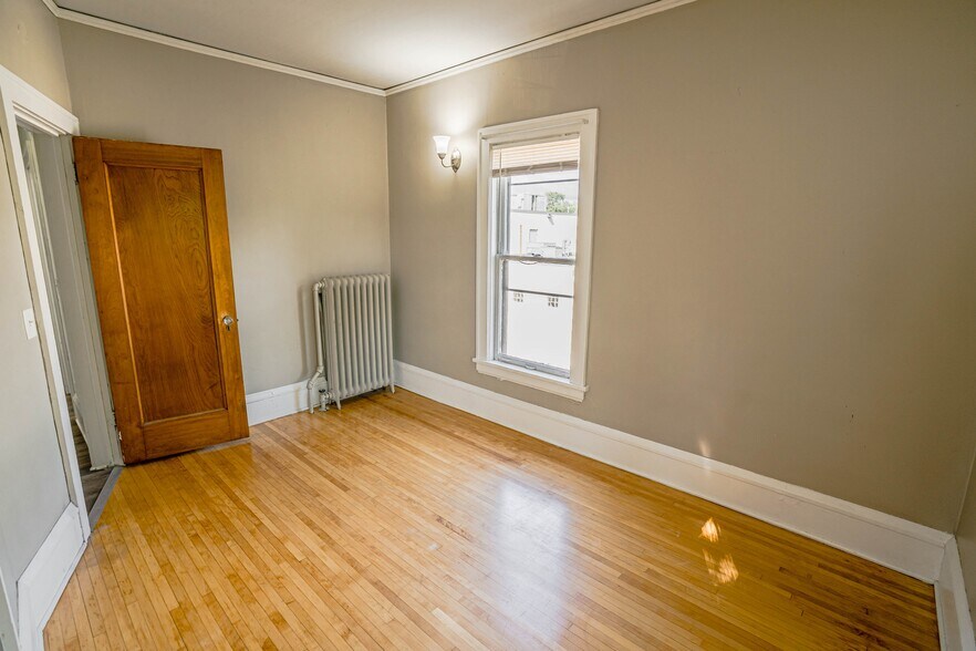 More Photos Of 990 Grand Ave, Saint Paul Apartments For Sale