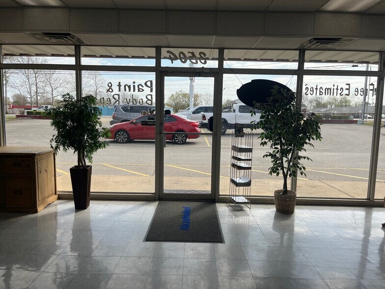 More Photos Of 3504 S Thompson St, Springdale Freestanding For Sale