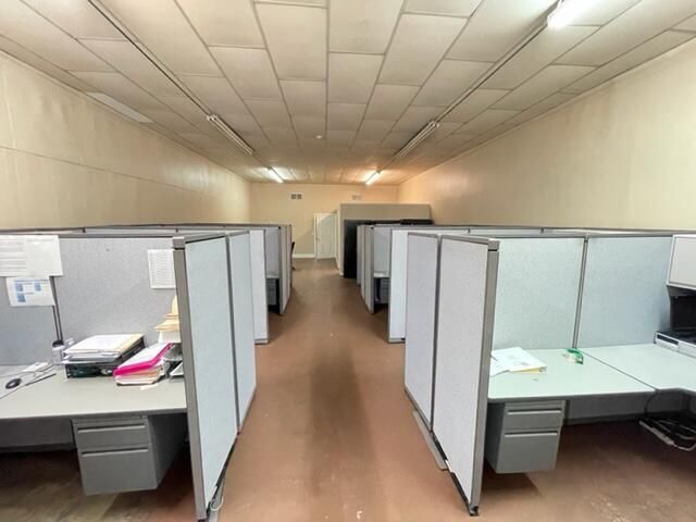 More Photos Of 2951 Jefferson St, Macon Office Residential For Sale