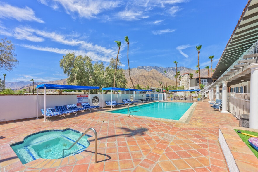 More Photos Of 2300 N Palm Canyon Dr, Palm Springs Hotel For Sale