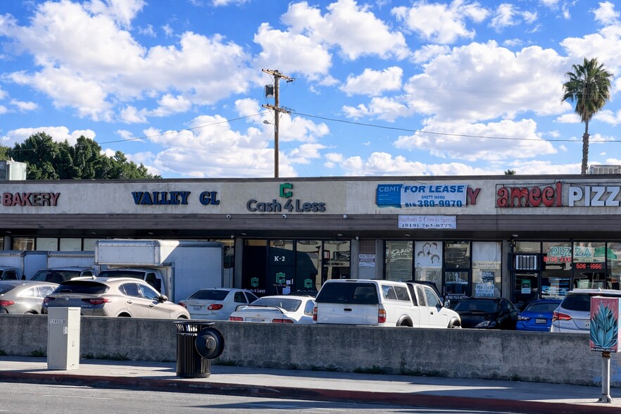More Photos Of 12450 Burbank Blvd, North Hollywood Unknown For Lease