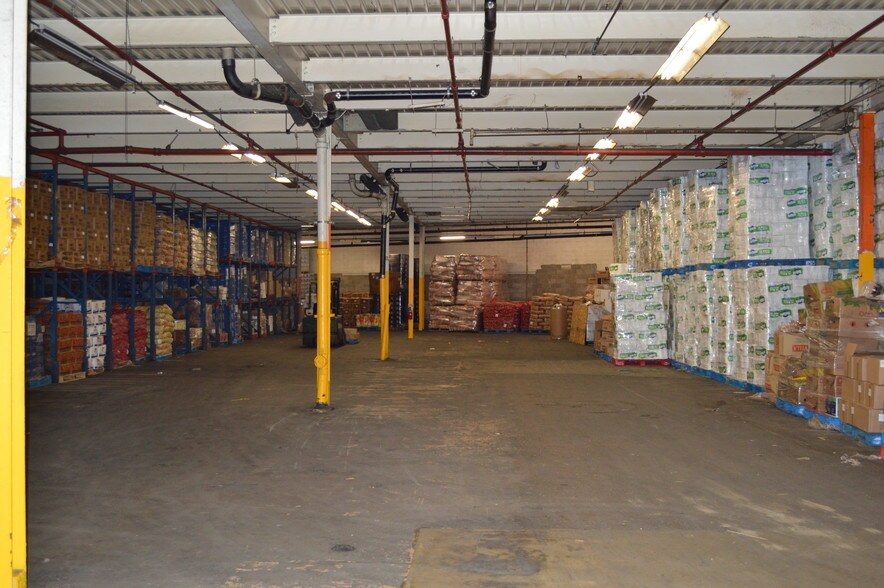 More Photos Of 47-05 Metropolitan Ave, Ridgewood Warehouse For Lease