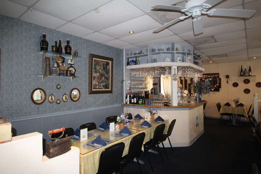 More Photos Of 2616 US Highway 19, Holiday Restaurant For Sale