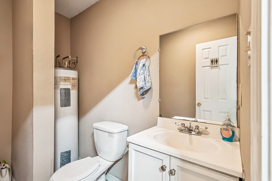 More Photos Of 1827 Old Spanish Trl, Slidell Specialty For Sale