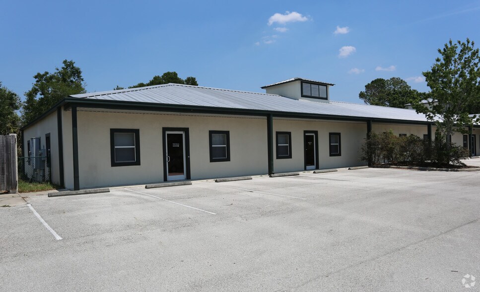 More Photos Of 437-481 W Ardice Ave, Eustis Office For Lease