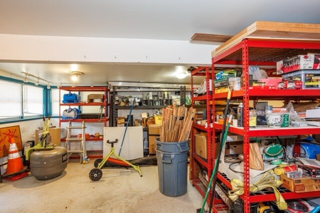 More Photos Of 2105 SE Ochoco St, Portland Office For Sale