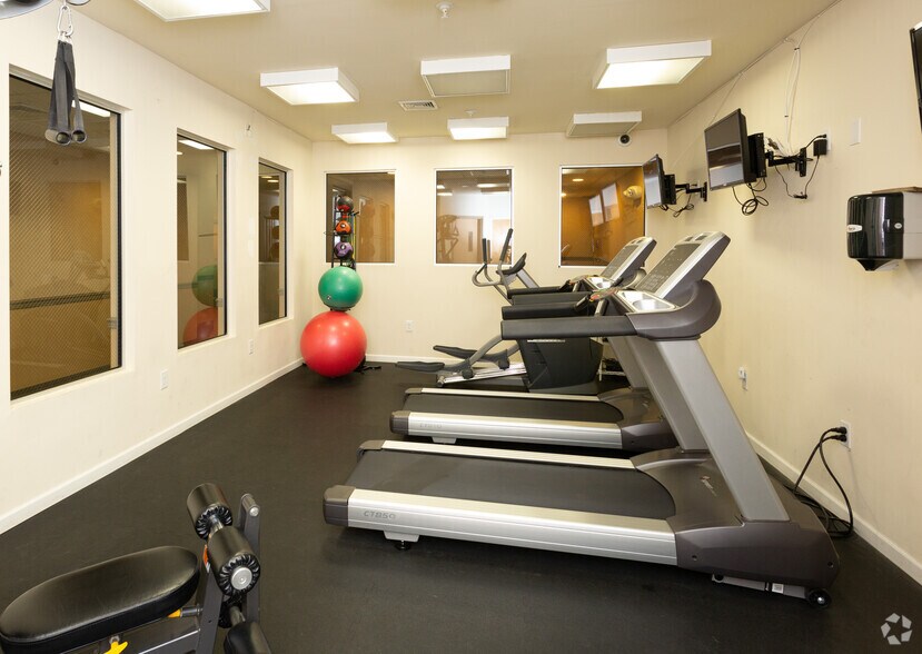 More Photos Of 2 W South Ave, Cranford Apartments For Lease