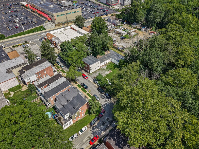 More Photos Of 9 E 44th St, Wilmington Office Residential For Sale