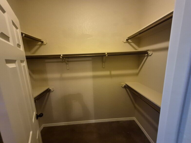More Photos Of 698 Saengerhalle Rd, New Braunfels Apartments For Sale
