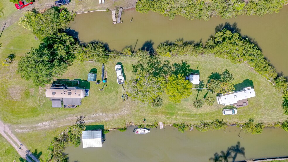 More Photos Of 416 E. Halifax Ave., Oak Hill Land For Sale