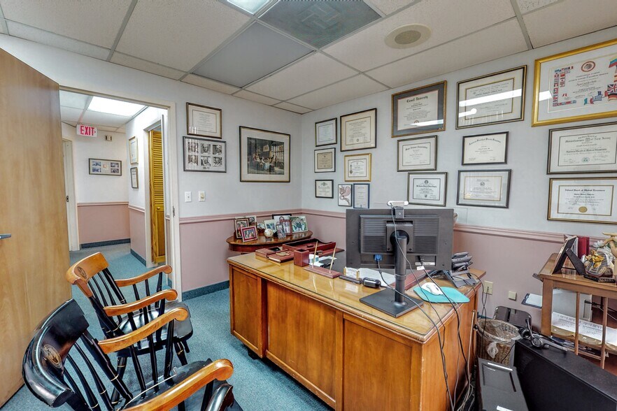 More Photos Of 545 Island Rd, Ramsey Medical For Lease