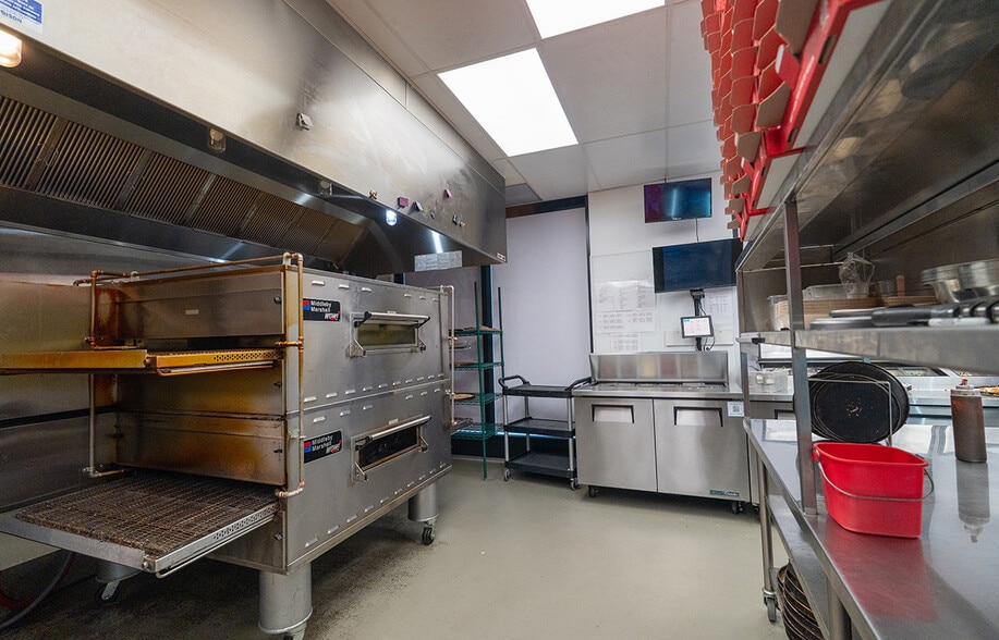 More Photos Of 2525 Pembina Highway, Winnipeg Apartments For Lease