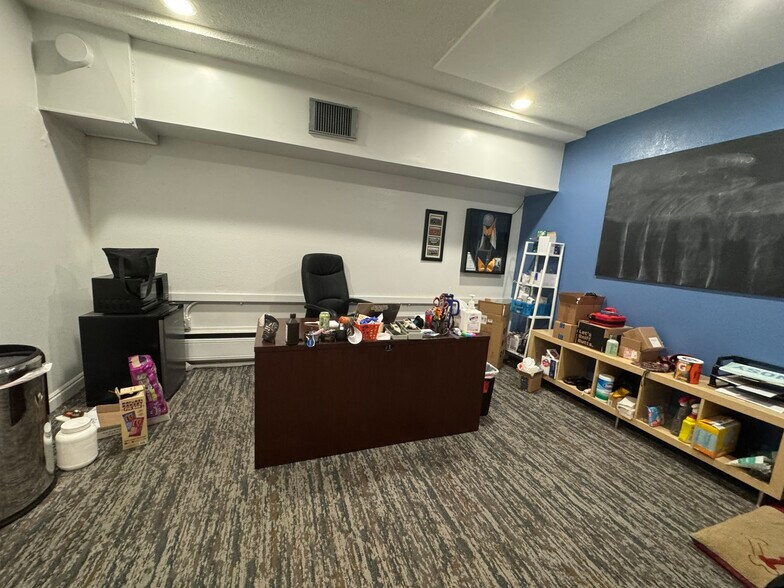 More Photos Of 520 Cherokee St, Denver Freestanding For Lease