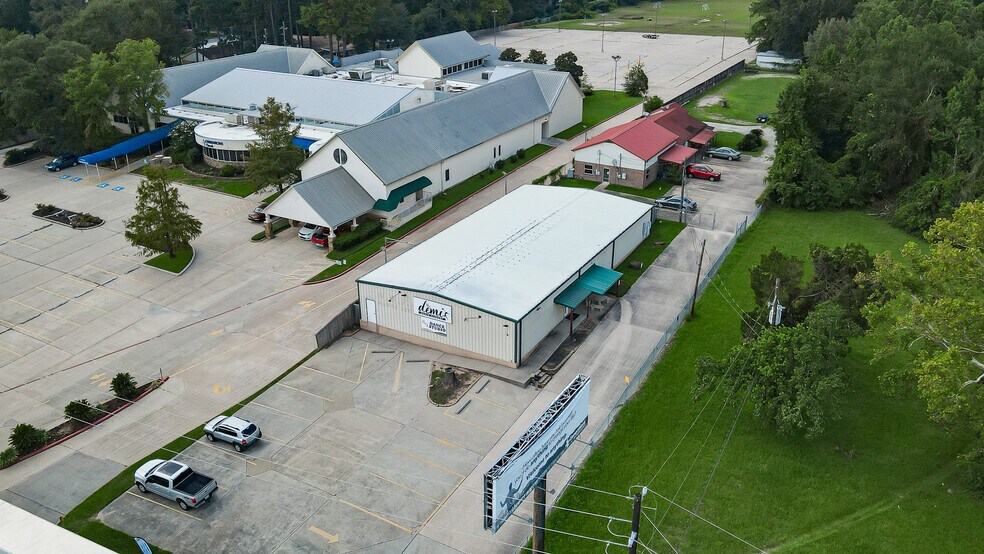 More Photos Of 409 Rayford Rd, Spring Freestanding For Sale