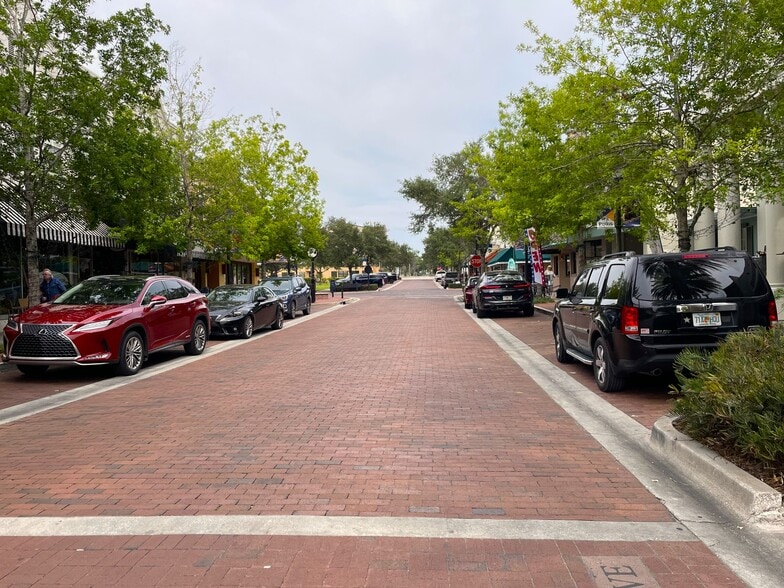 More Photos Of 24 E Magnolia Ave, Eustis Storefront For Lease