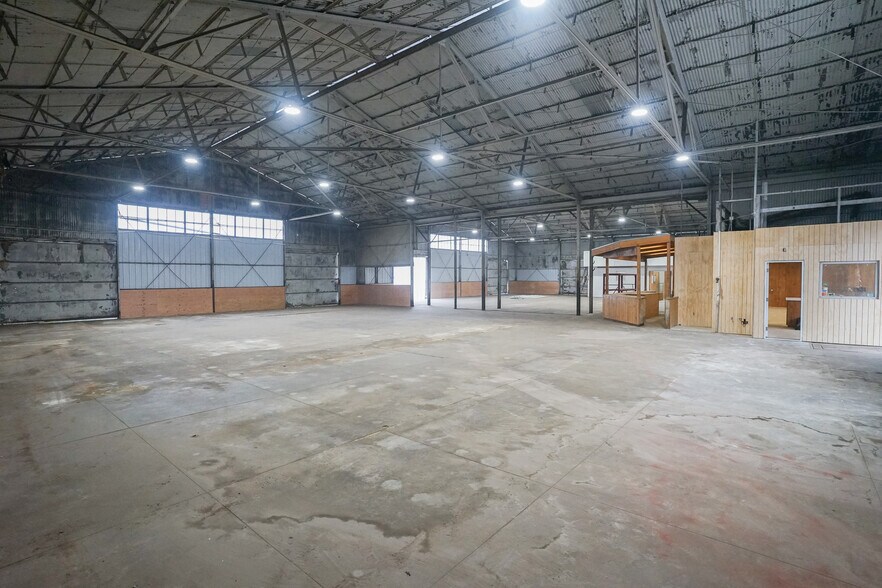 More Photos Of 121 N Gateway Dr, Madera Freestanding For Sale