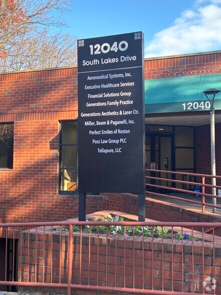 More Photos Of 12040 S Lakes Dr, Reston Office For Lease