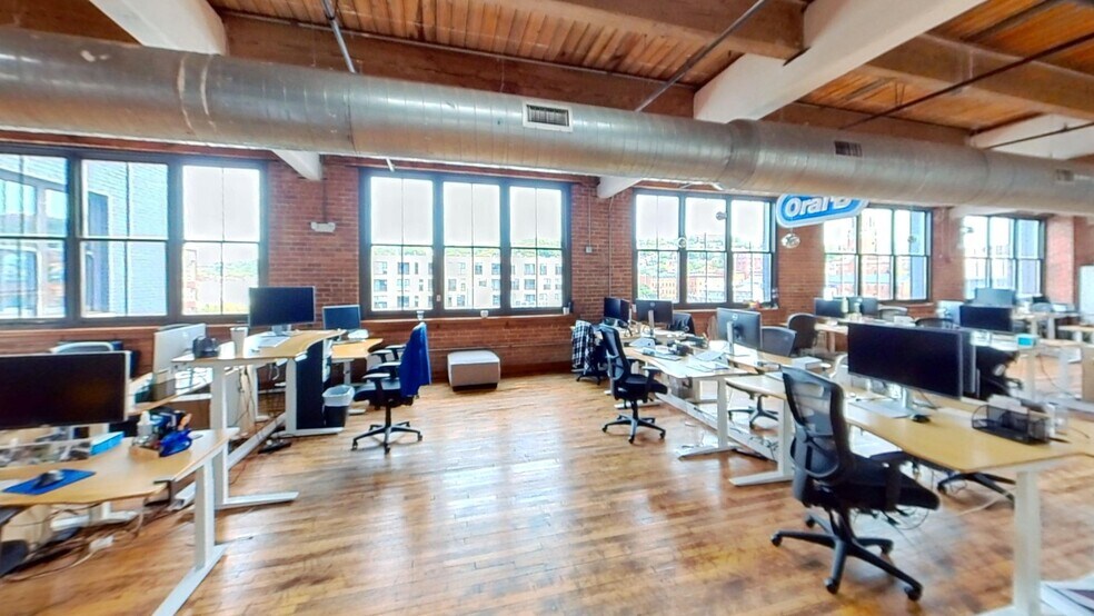 More Photos Of 1100 Sycamore St, Cincinnati Loft Creative Space For Lease