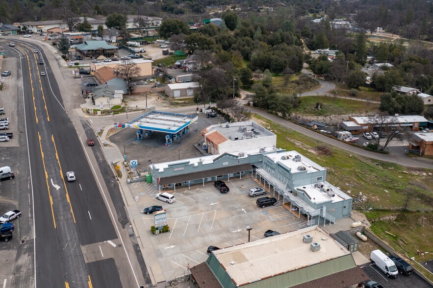 More Photos Of 40359 Highway 41, Oakhurst Freestanding For Sale