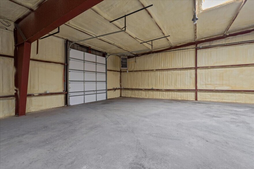 More Photos Of 2302 W Lincolnway, Cheyenne Light Manufacturing For Sale