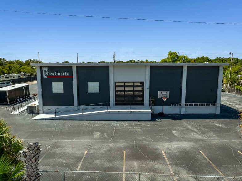 More Photos Of 611 E Bay St, Winter Garden Truck Terminal For Lease