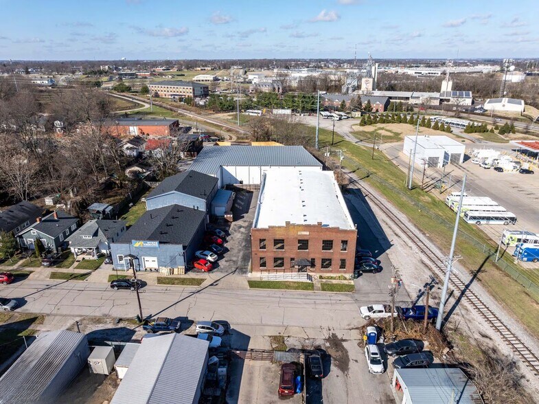 More Photos Of 741 Price Ave, Lexington Specialty For Lease