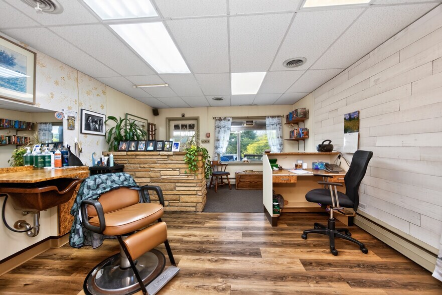 More Photos Of 1214 Kimberton Rd, Chester Springs Post Office For Lease