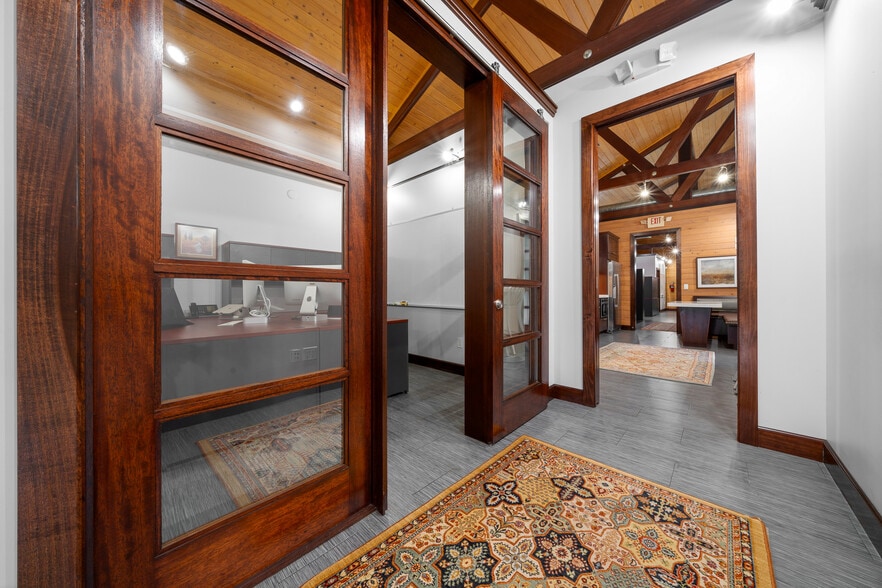 More Photos Of 5830 W Gulf To Lake Hwy, Crystal River Office For Sale