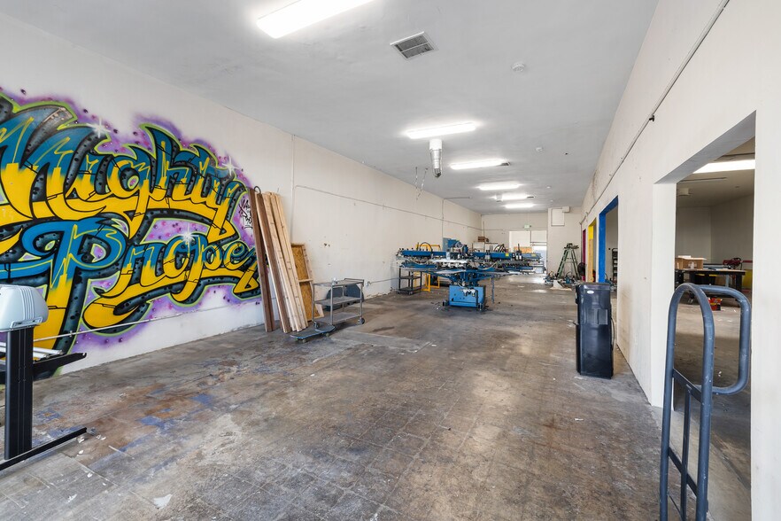 More Photos Of 6412 Whittier Blvd, East Los Angeles Storefront Retail Residential For Sale