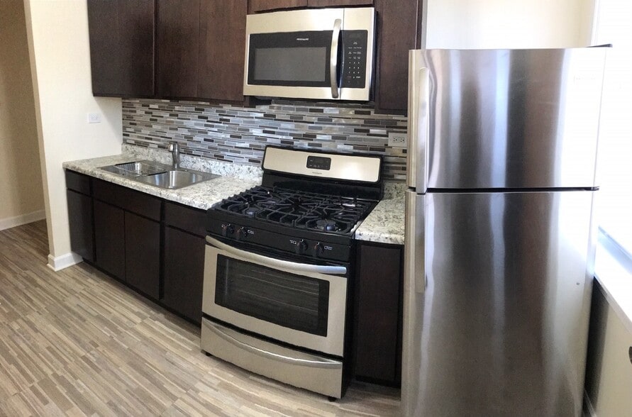 More Photos Of 7311-7315 S Luella, Chicago Apartments For Sale