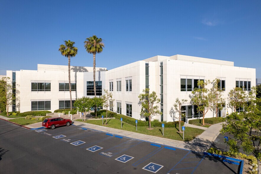 More Photos Of 15825 Laguna Canyon Rd, Irvine Medical For Lease