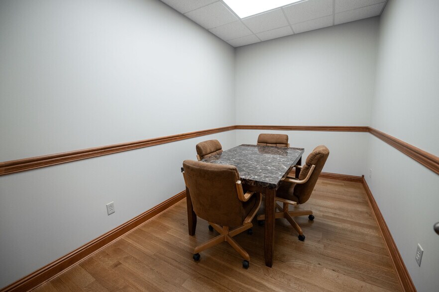 More Photos Of 730 4th Ave, Huntington Office For Lease