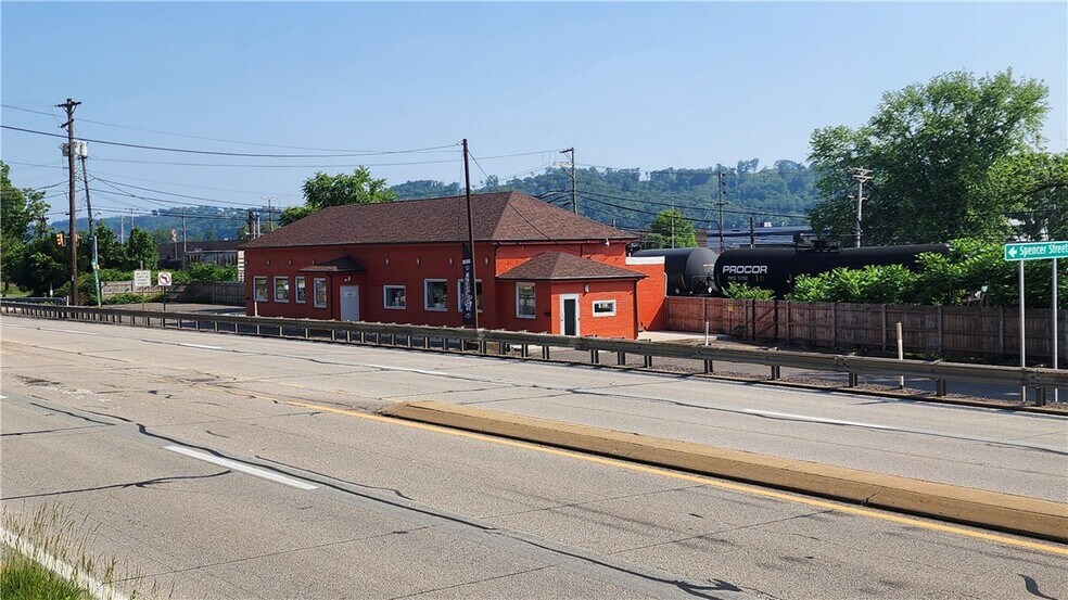 More Photos Of 99 Ohio River Blvd, Leetsdale Fast Food For Sale
