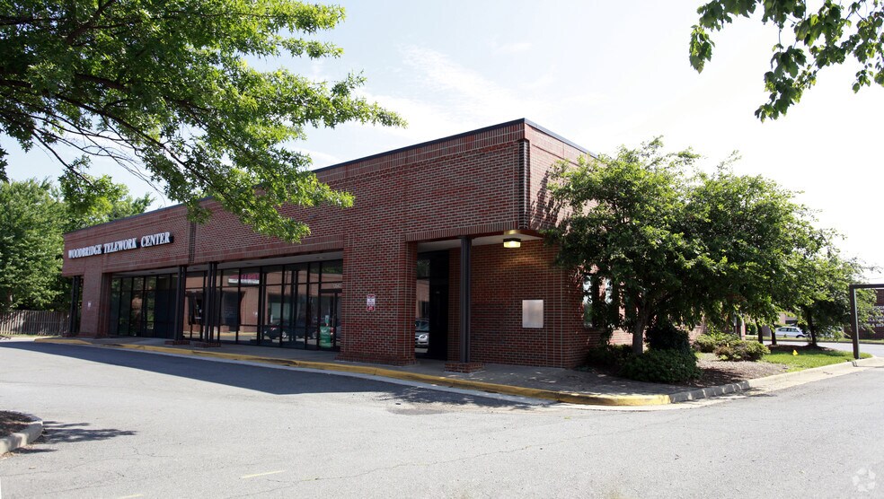 More Photos Of 13550 Minnieville rd, Woodbridge Unknown For Lease