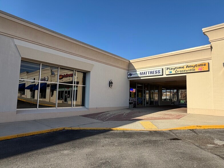 More Photos Of 100 Cumberland Plz, Crossville Unknown For Lease