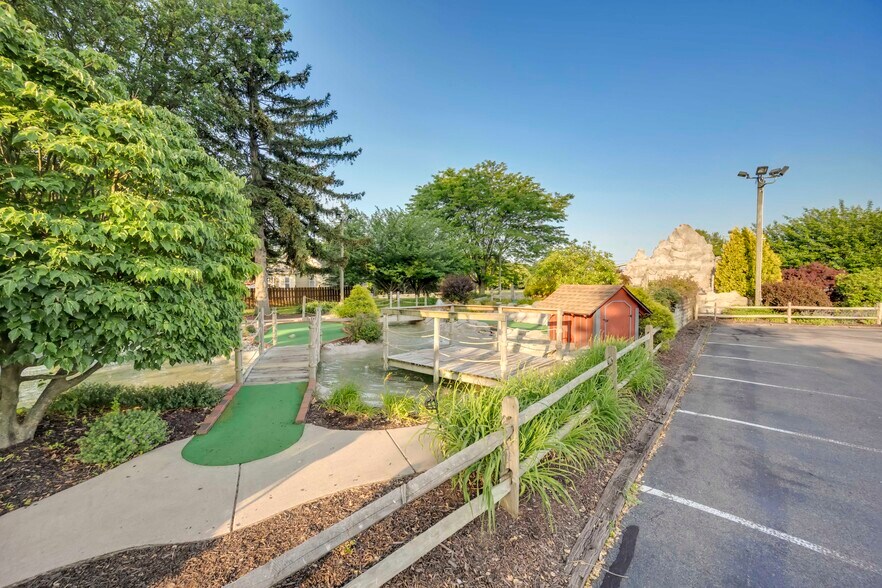 More Photos Of 3521 Sullivan Trl, Easton General Retail For Sale