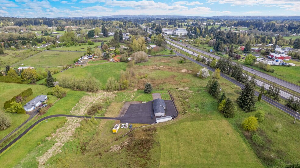 More Photos Of 406 NE 184th St, Ridgefield Office Residential For Lease