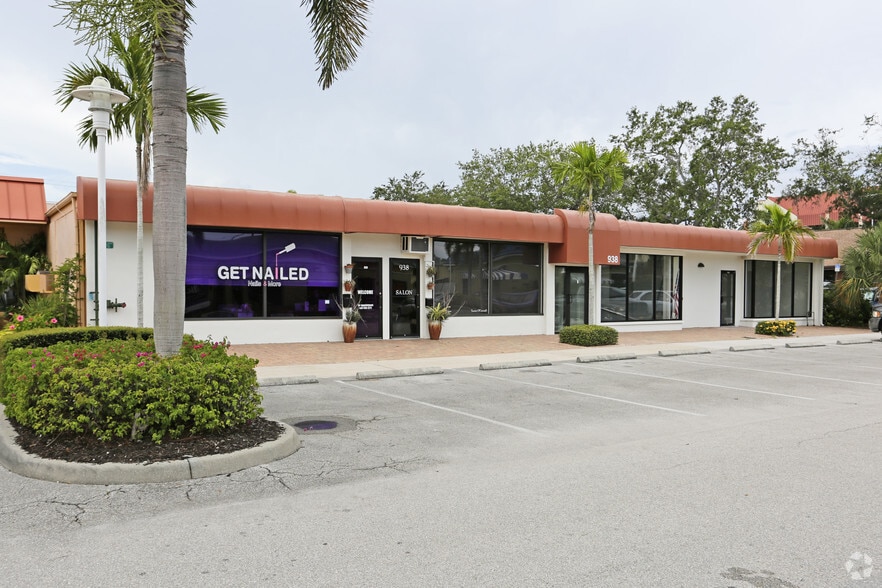 Primary Photo Of 938 3rd Ave N, Naples Storefront For Lease